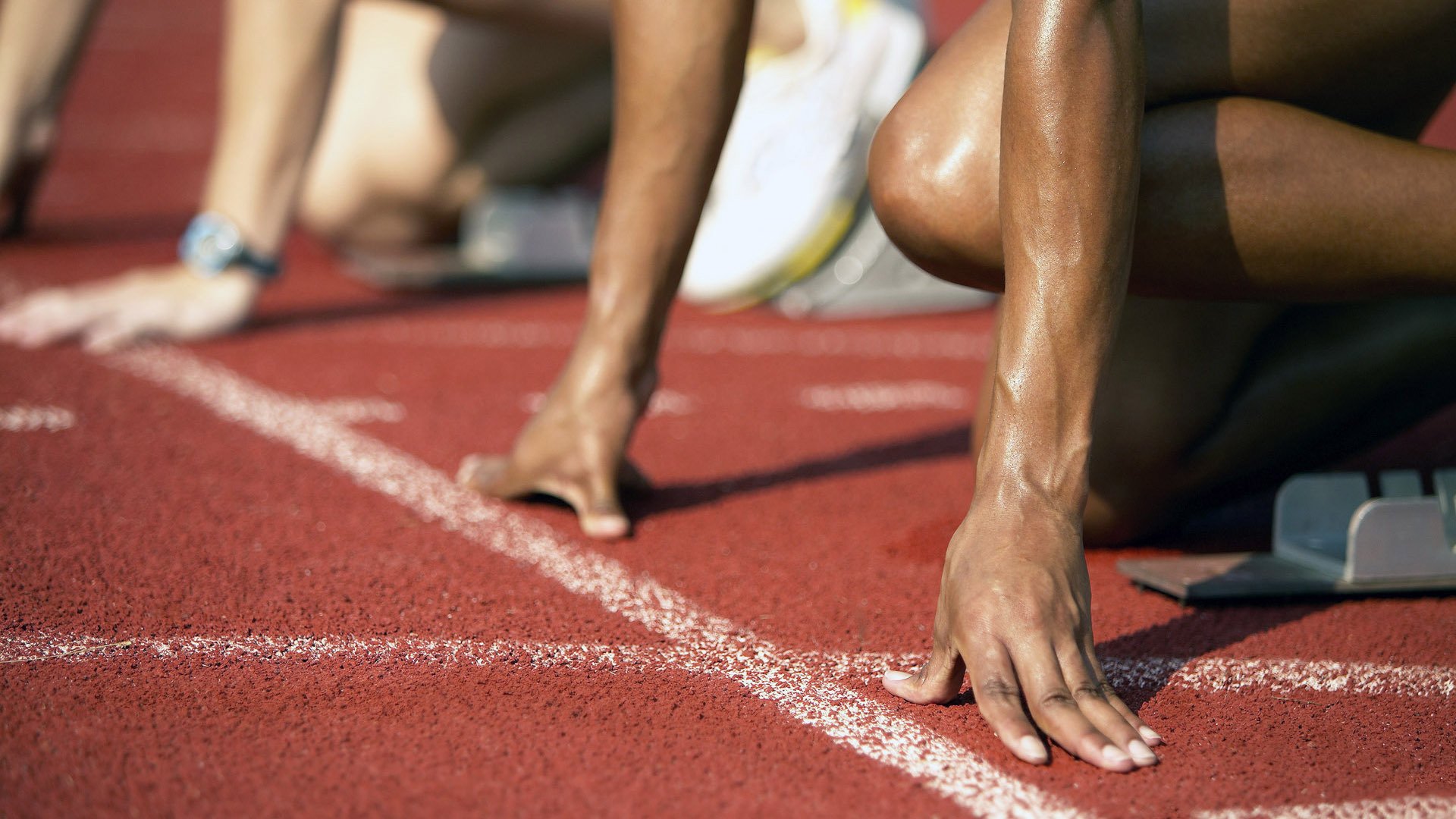 足球战术风格迥异，球队施展招术，足球战术具体内容有哪些_